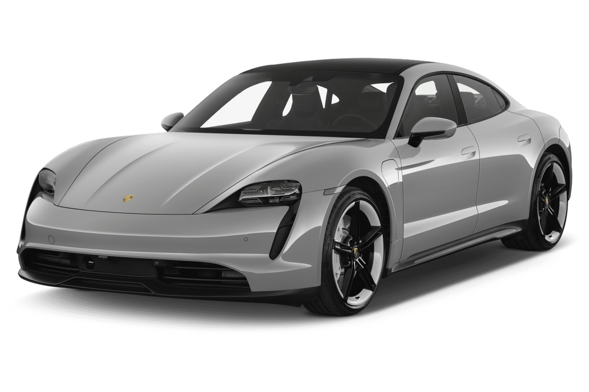 Schräge Frontansicht eines Porsche Taycan, freigestellt