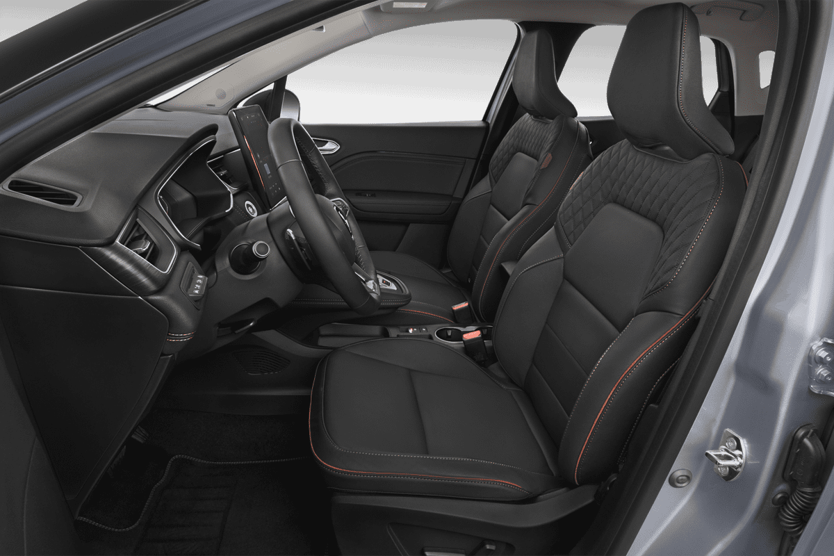 Vordersitze eines Renault Captur LPG