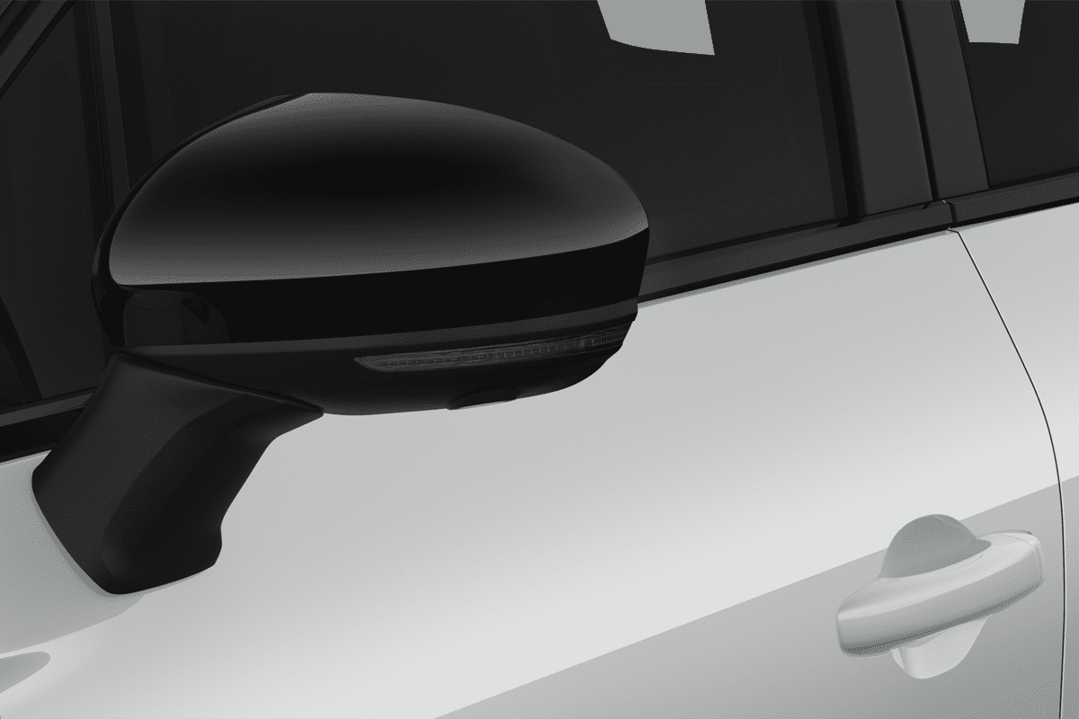 Rückspiegel eines Renault Captur Hybrid 