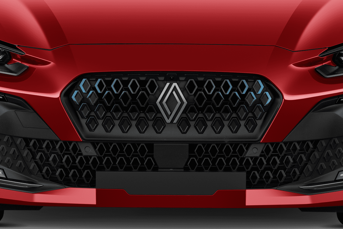 Kühlergrill eines Renault Clio Hybrid (neues Modell)