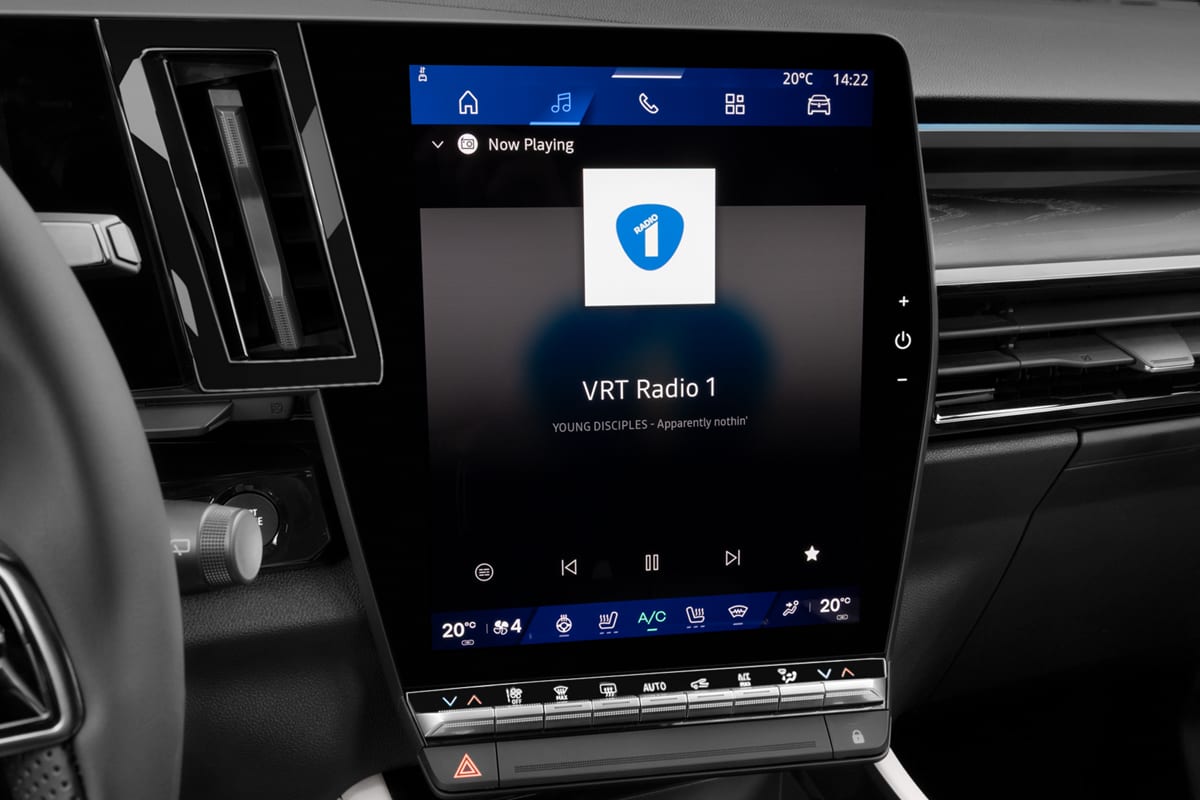 Audiosystem eines Renault Espace Hybrid 