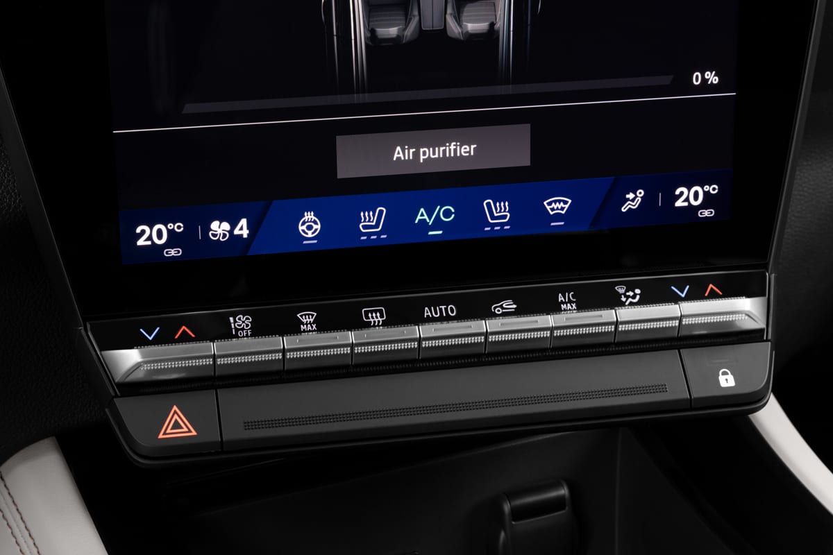 Klimasteuerung eines Renault Espace Hybrid 