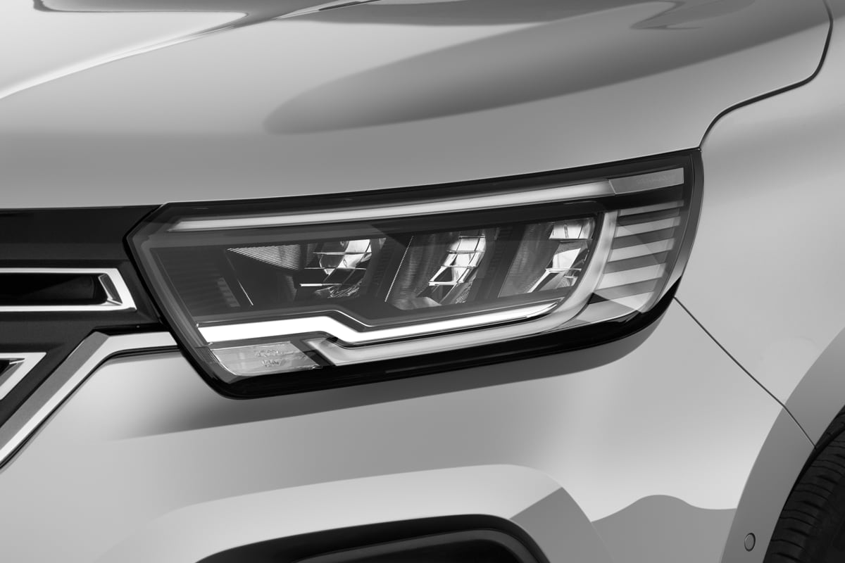 Frontscheinwerfer eines Renault Grand Kangoo