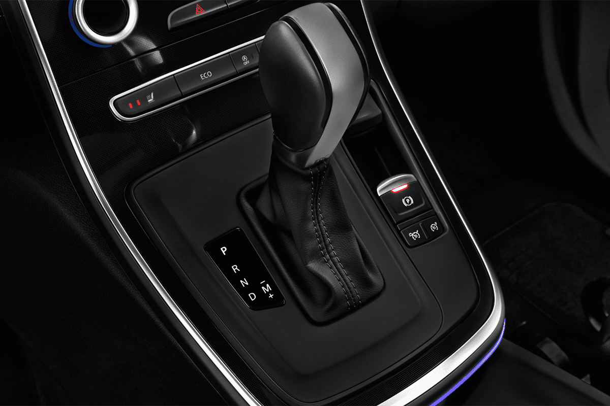 Schaltknüppel eines Renault Grand Scenic Black Edition 