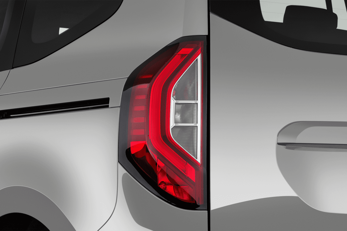 Heckleuchten eines Renault Kangoo E-Tech