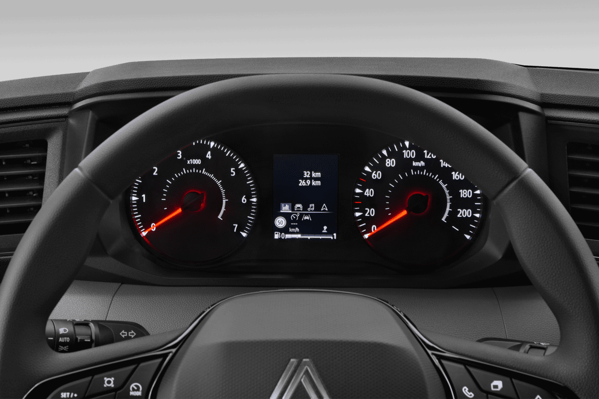 Kombiinstrument eines Renault Master Normal Kastenwagen