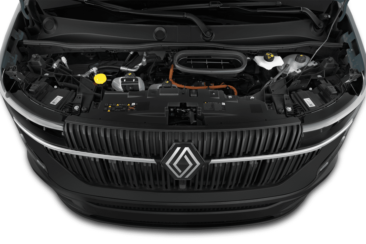 Motorraum eines Renault Master Normal Kastenwagen