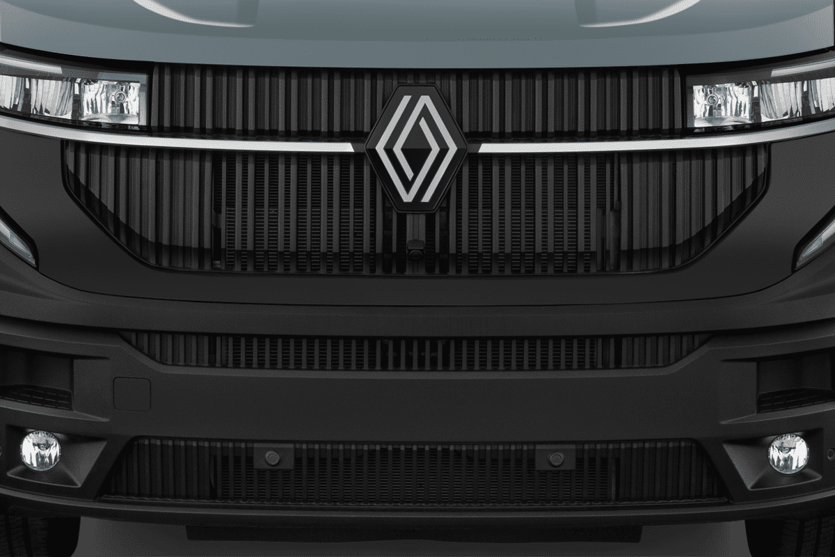 Kühlergrill eines Renault Master Normal Kastenwagen