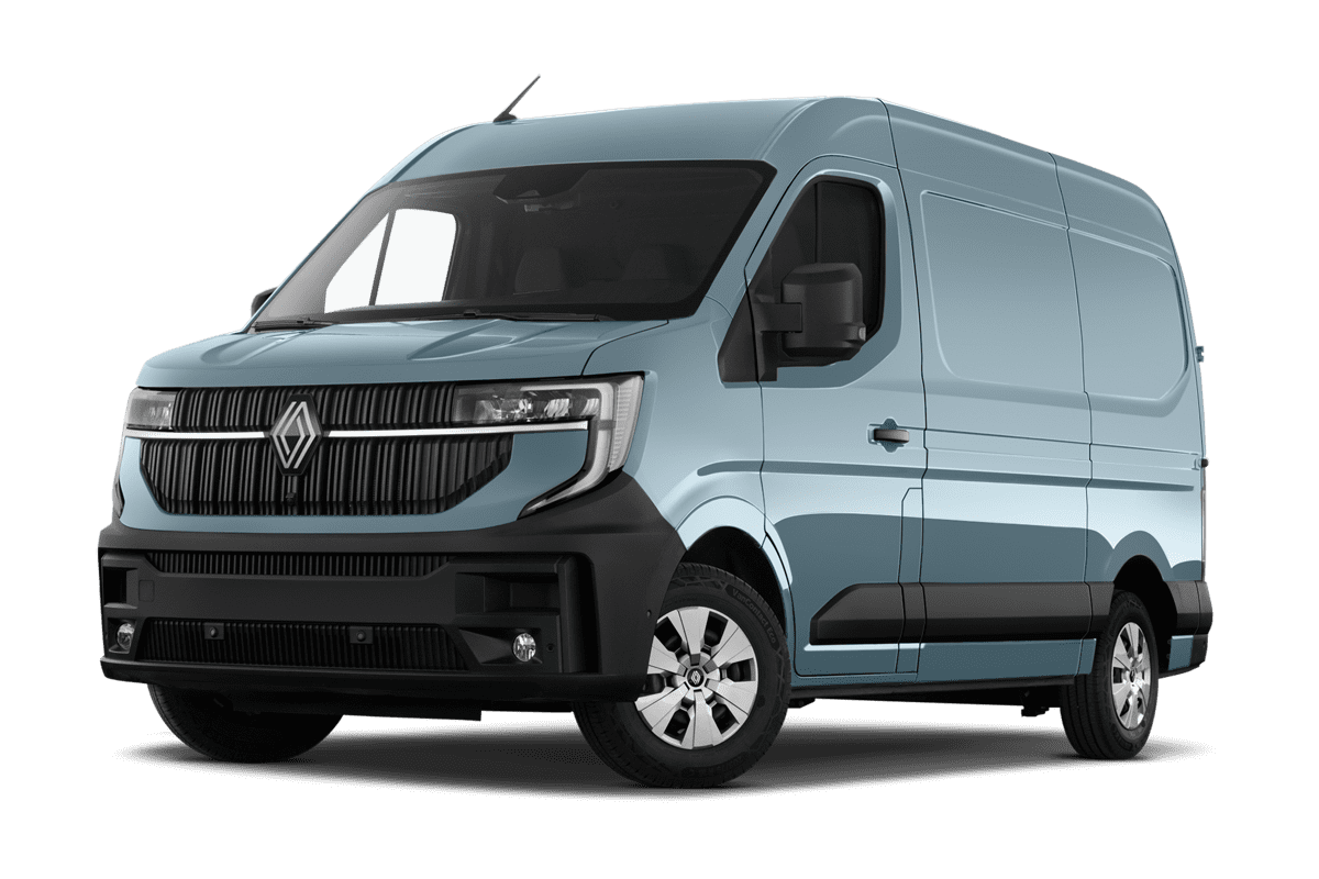 Tiefe, schräge Heckansicht eines Renault Master E-Tech, freigestellt