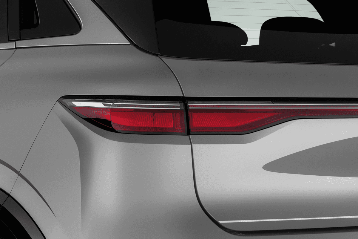 Heckleuchten eines Renault Megane E-Tech