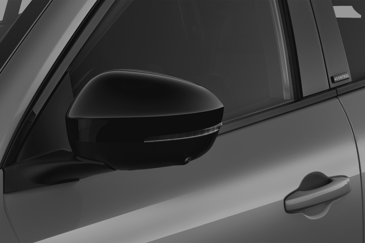 Rückspiegel eines Renault Rafale Hybrid 