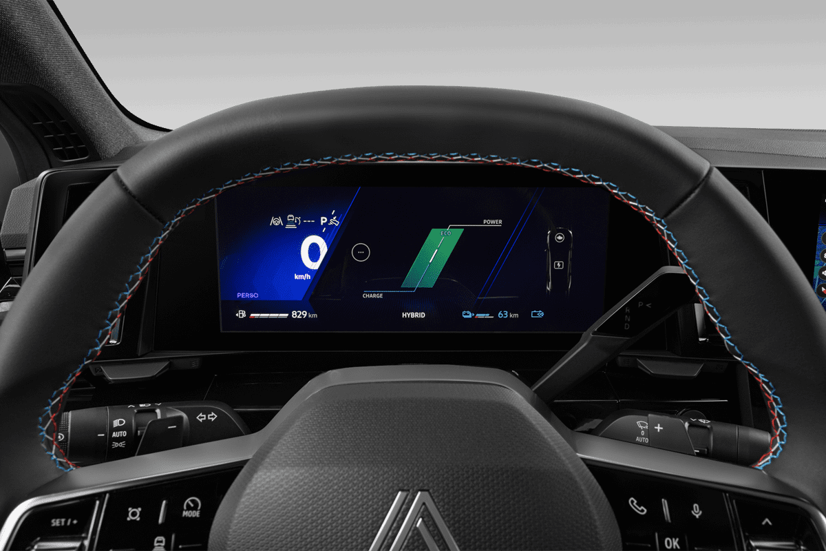 Kombiinstrument eines Renault Rafale Plug-in-Hybrid