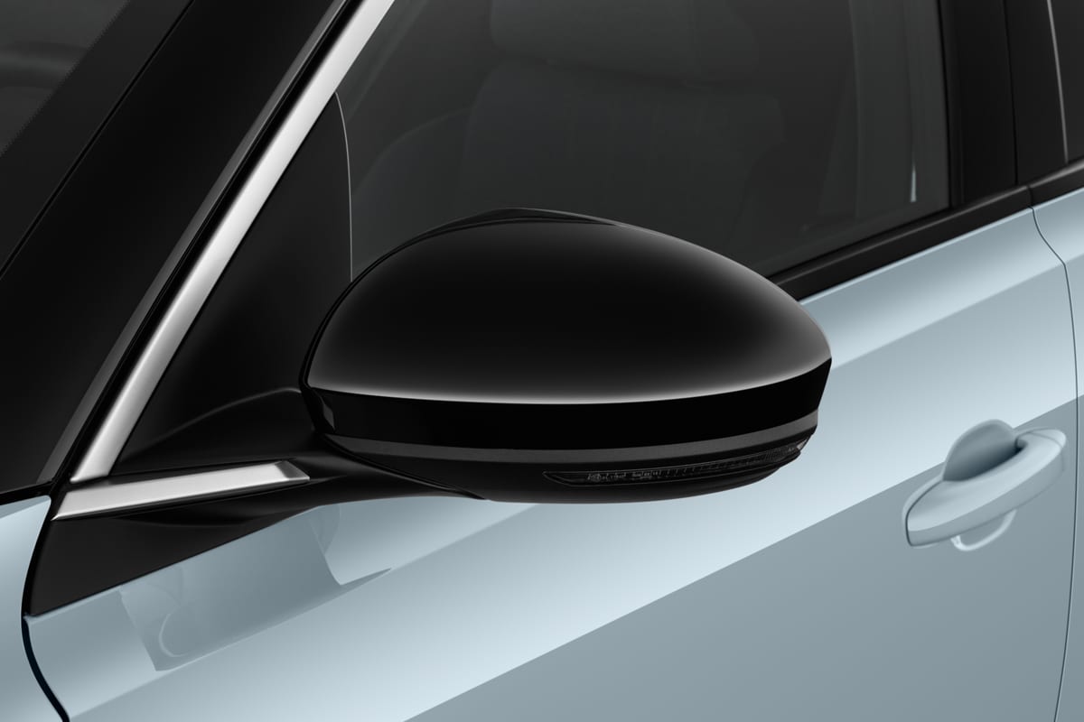 Rückspiegel eines Renault R4 E-Tech