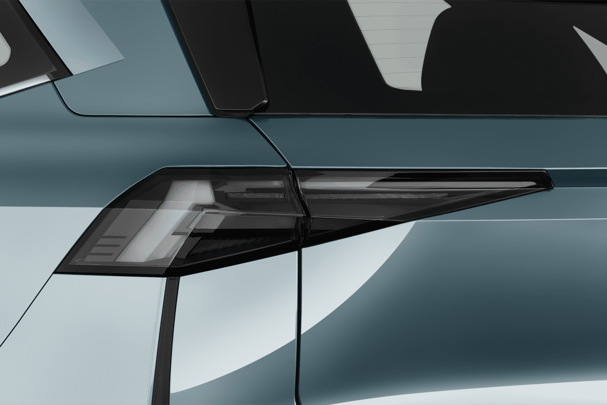 Heckleuchten eines Renault Symbioz Hybrid 