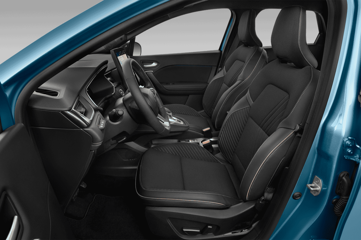 Vordersitze eines Renault Symbioz Hybrid 