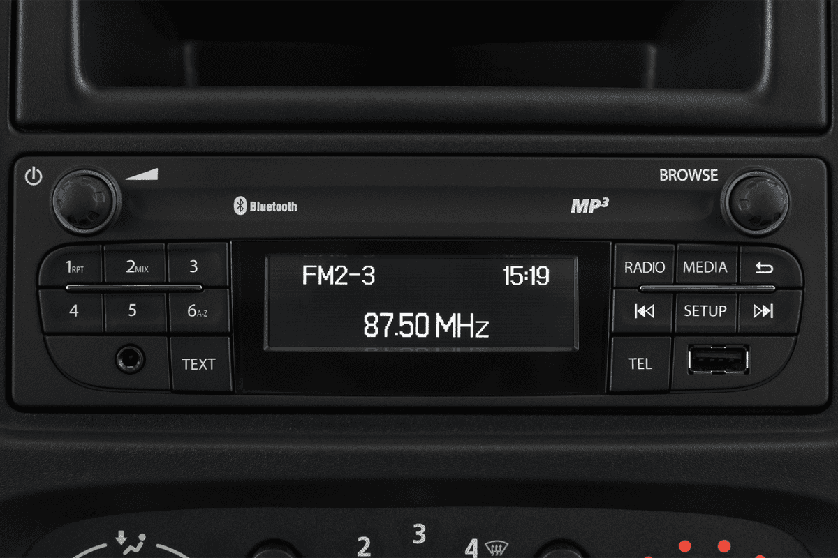 Audiosystem eines Renault Trafic Doppelkabine Kastenwagen 