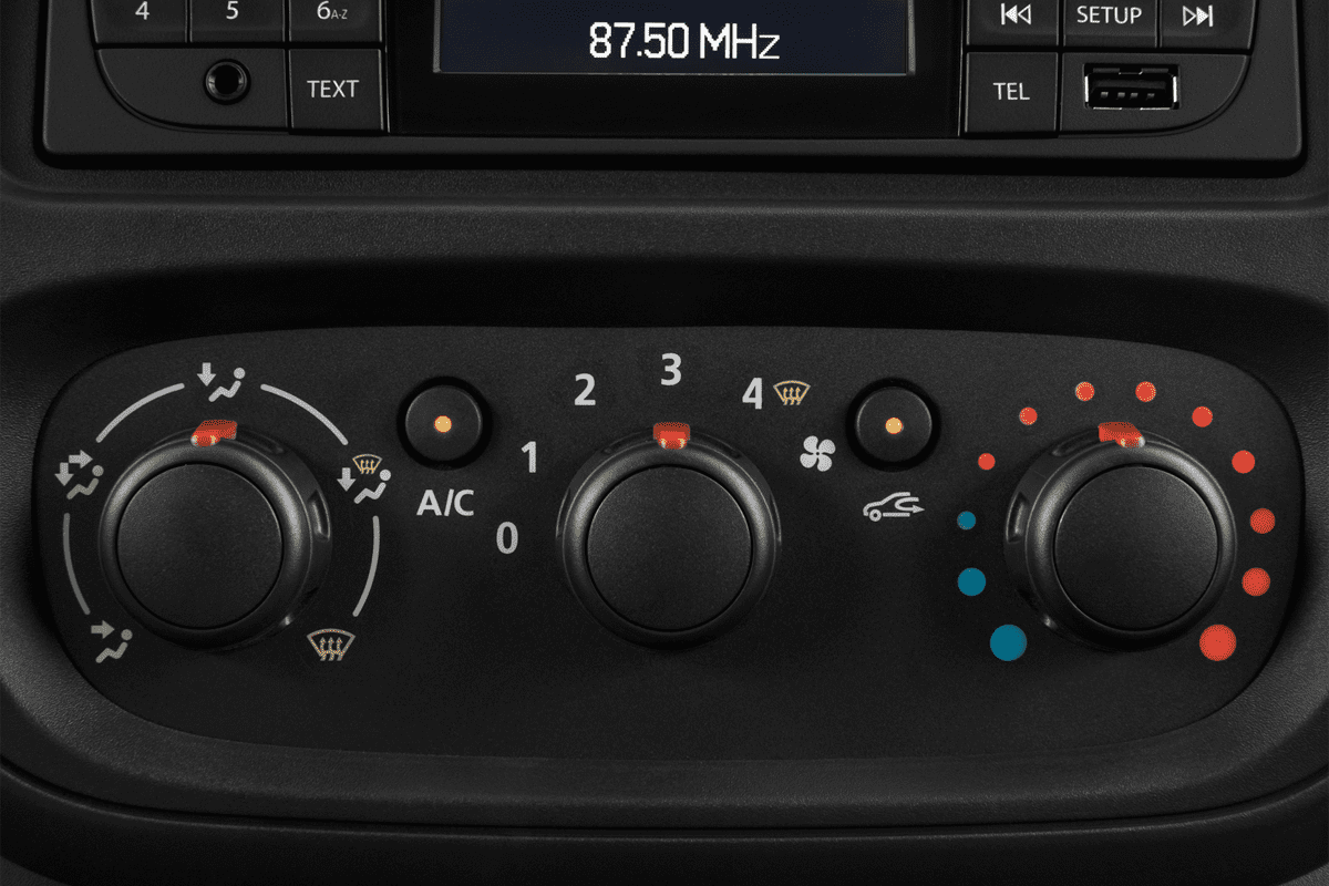 Klimasteuerung eines Renault Trafic Doppelkabine Kastenwagen 