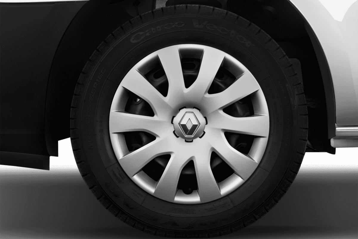 Radkappe oder Felge eines Renault Trafic Doppelkabine Kastenwagen 