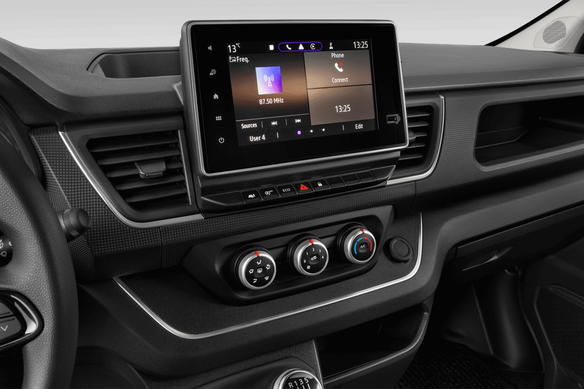 Mittelkonsole eines Renault Trafic Kombi