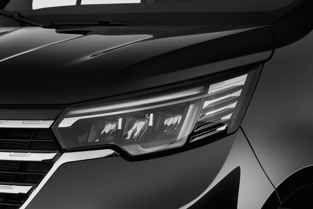 Frontscheinwerfer eines Renault Trafic Kombi