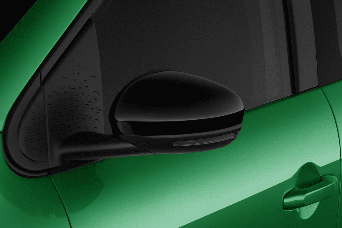 Rückspiegel eines Renault Twingo E-Tech (KI-generiert)