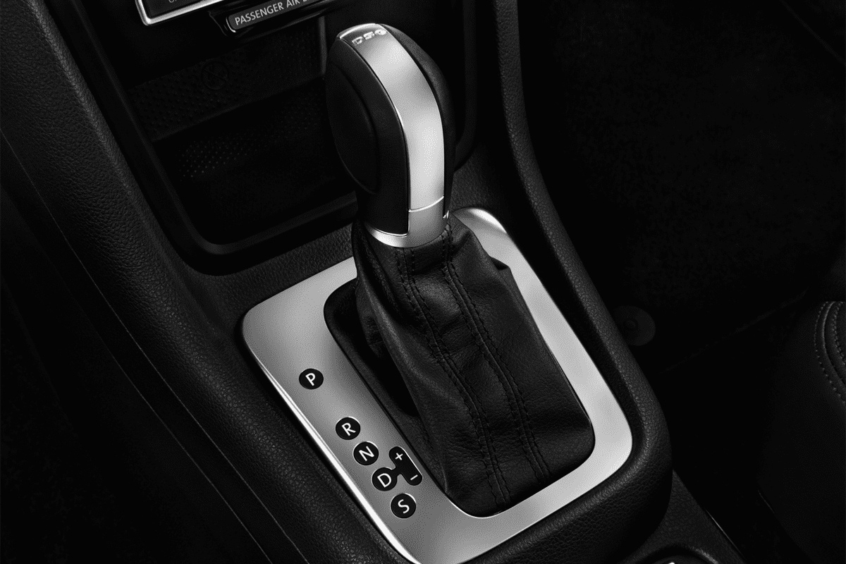 Schaltknüppel eines Seat Alhambra