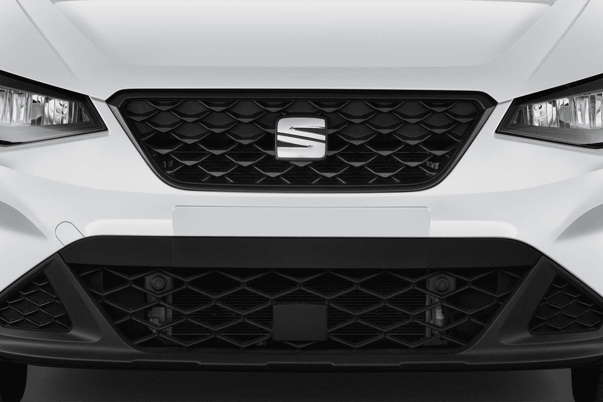 Kühlergrill eines Seat Arona