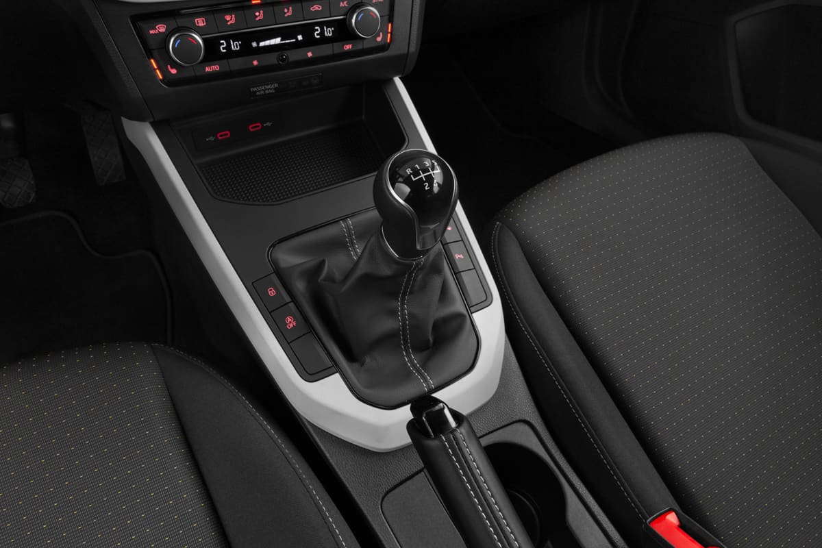 Schaltknüppel eines Seat Arona Road Edition