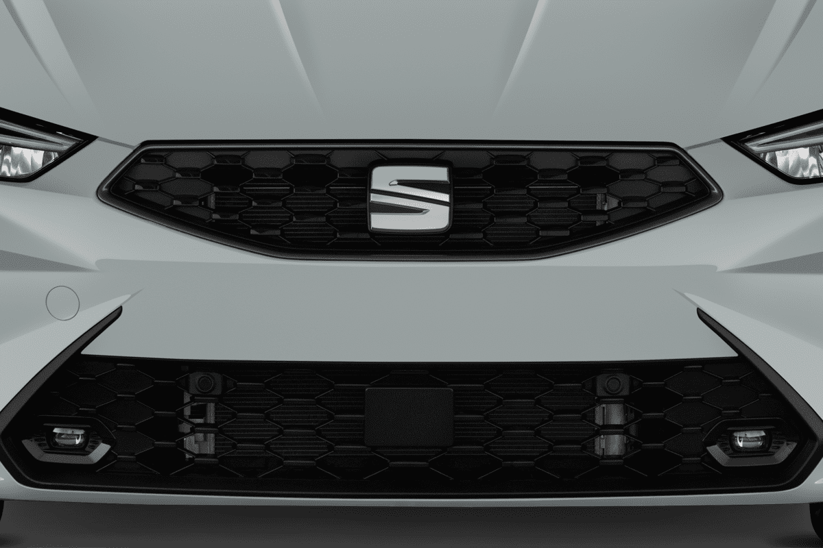 Kühlergrill eines Seat Ibiza