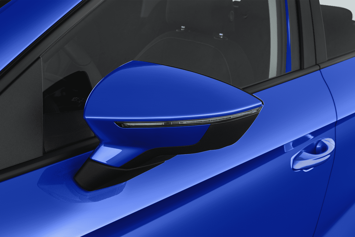 Rückspiegel eines Seat Ibiza