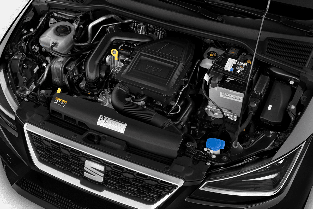 Motorraum eines Seat Ibiza Black Edition