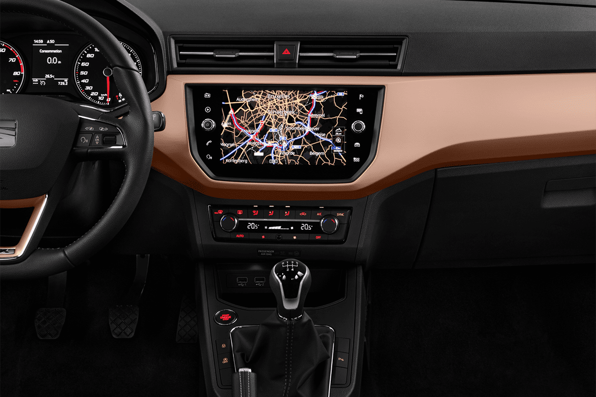 Mittelkonsole eines Seat Ibiza Black Edition