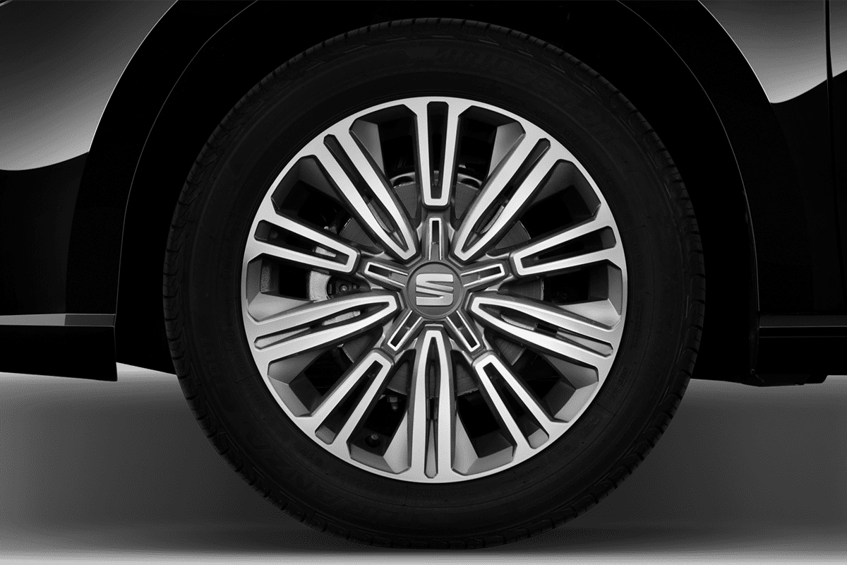 Radkappe oder Felge eines Seat Ibiza Black Edition