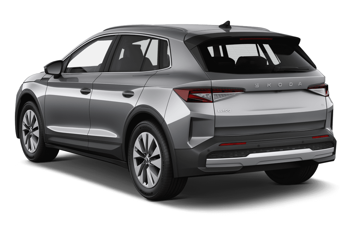 Schräge Heckansicht eines Skoda Elroq , freigestellt