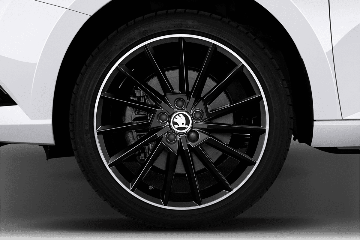 Radkappe oder Felge eines Skoda Fabia Limousine Soleil