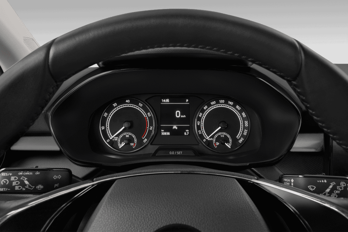 Kombiinstrument eines Skoda Fabia Limousine