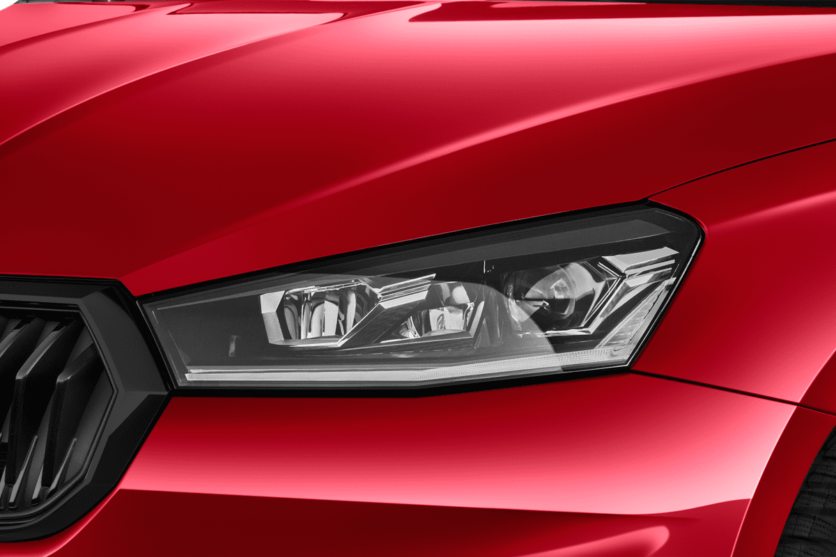 Frontscheinwerfer eines Skoda Fabia Limousine Drive