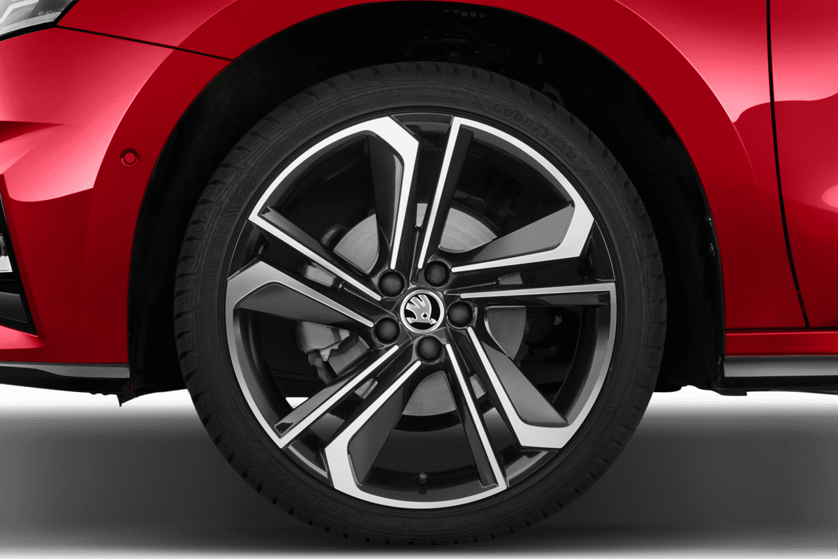 Radkappe oder Felge eines Skoda Fabia Limousine Drive