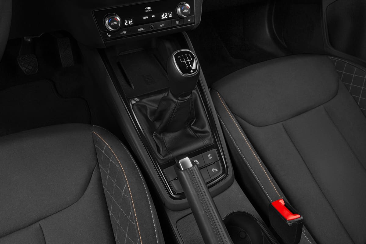 Schaltknüppel eines Skoda Kamiq Drive