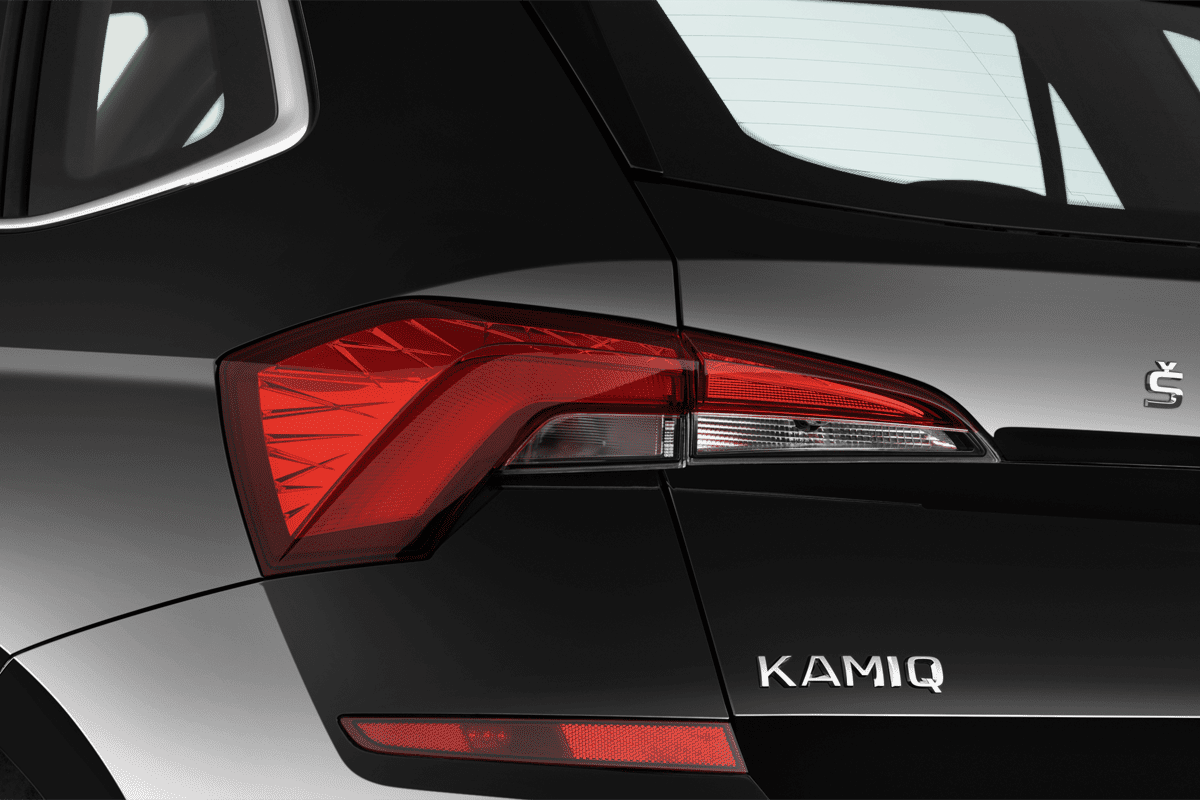 Heckleuchten eines Skoda Kamiq Drive