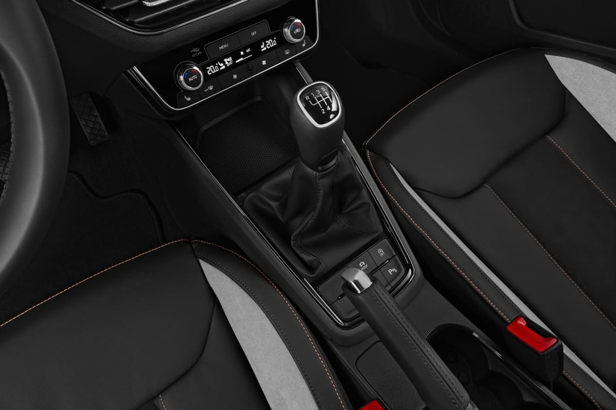 Schaltknüppel eines Skoda Kamiq