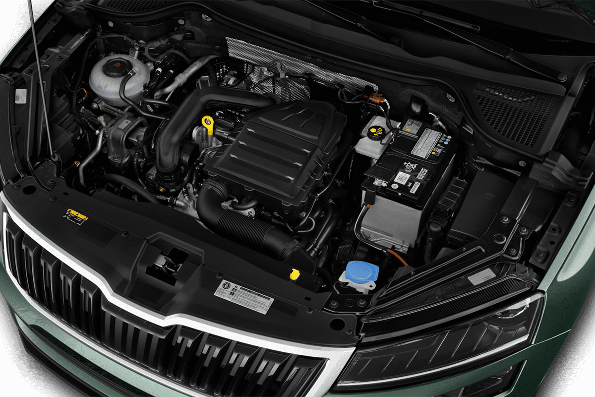 Motorraum eines Skoda Karoq Drive 125