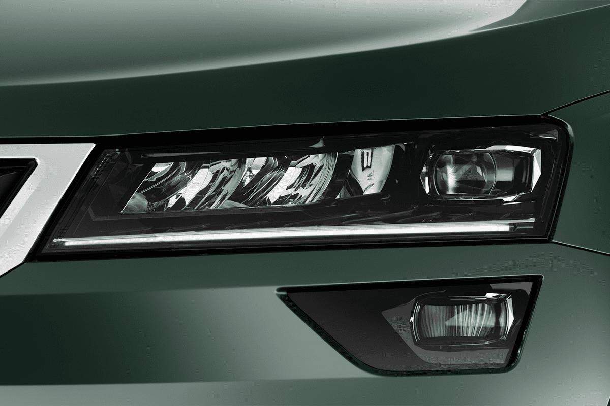 Frontscheinwerfer eines Skoda Karoq Drive 125