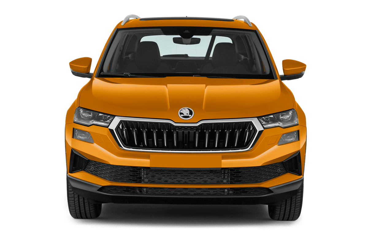 Frontansicht eines Skoda Karoq Drive, freigestellt