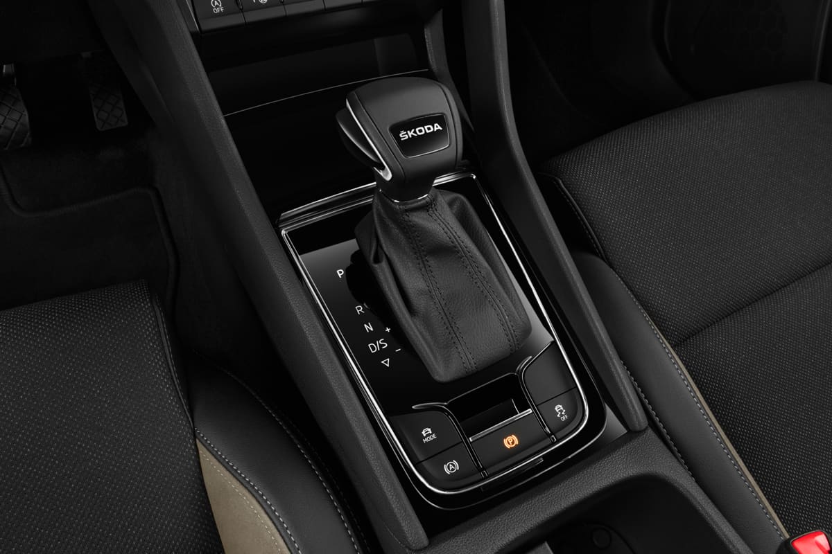Schaltknüppel eines Skoda Karoq Drive