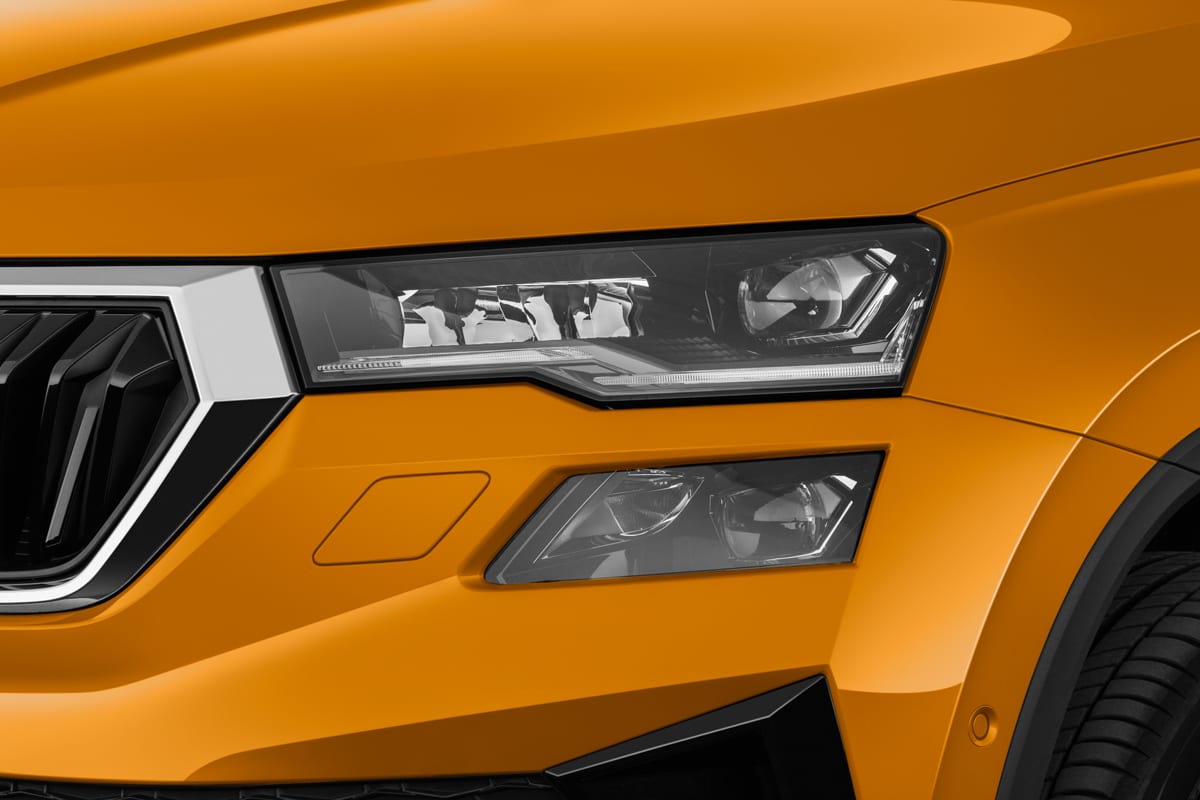 Frontscheinwerfer eines Skoda Karoq Drive