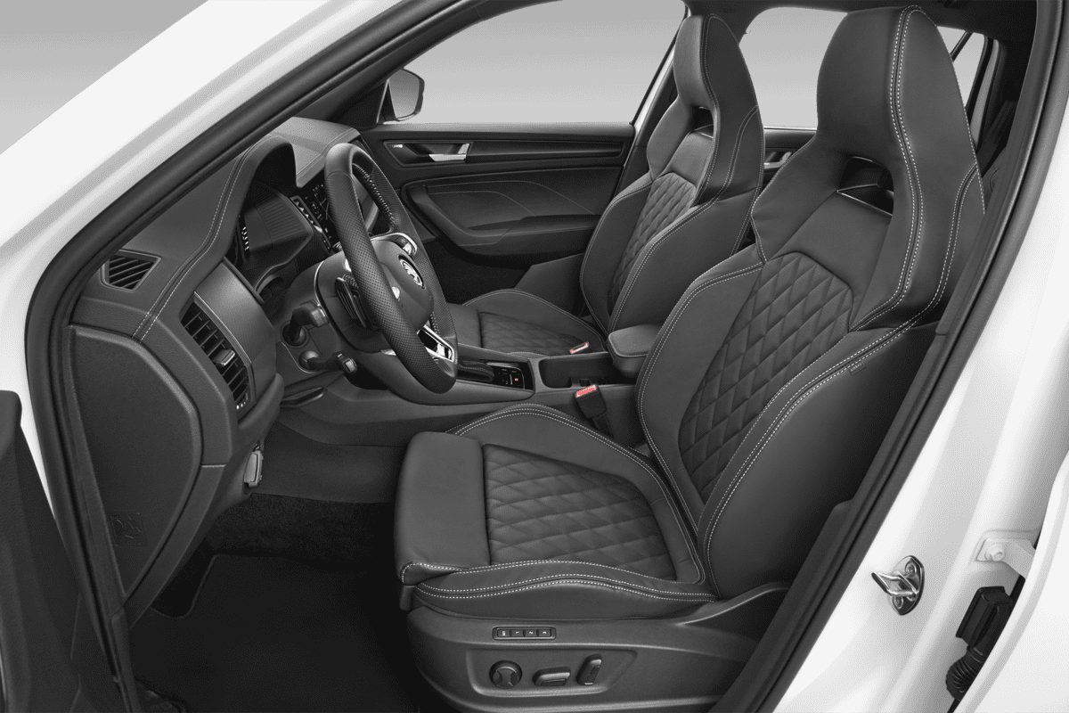 Vordersitze eines Skoda Kodiaq Sportline