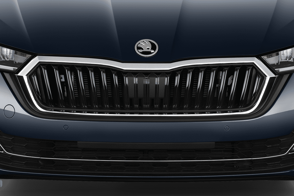 Kühlergrill eines Skoda Octavia Limousine Scout (neues Modell)