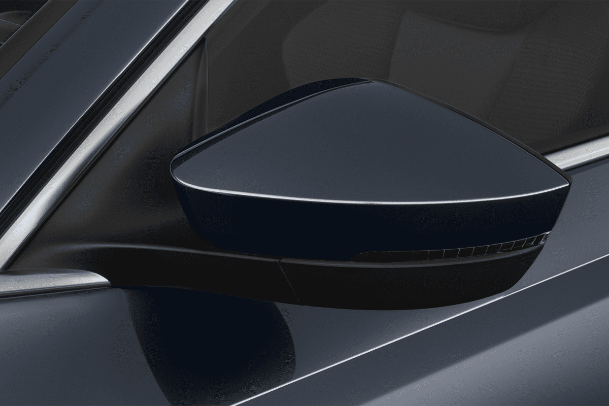 Rückspiegel eines Skoda Octavia Limousine Scout (neues Modell)