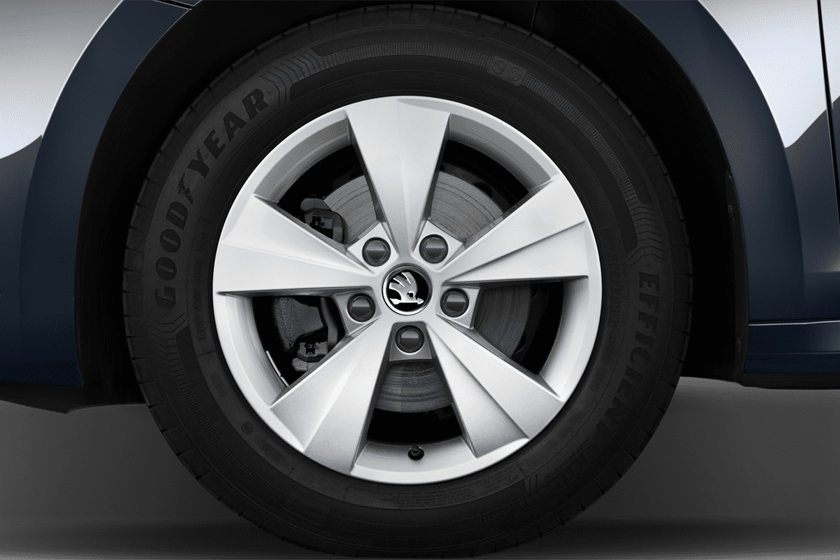 Radkappe oder Felge eines Skoda Octavia Limousine Scout (neues Modell)